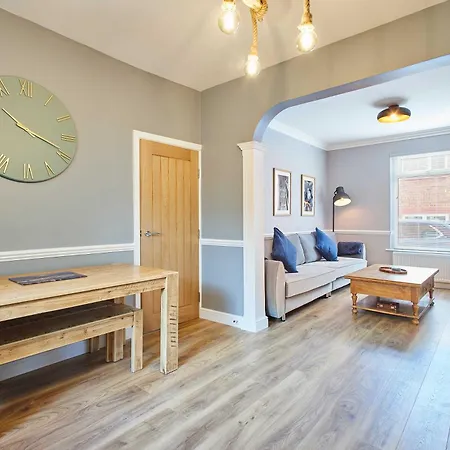 Host & - Number 5 惠特比